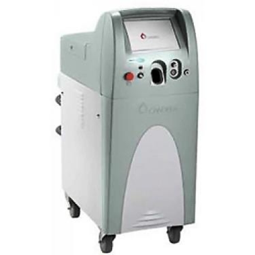 レーザー治療（ALEX TriVantage）の機械